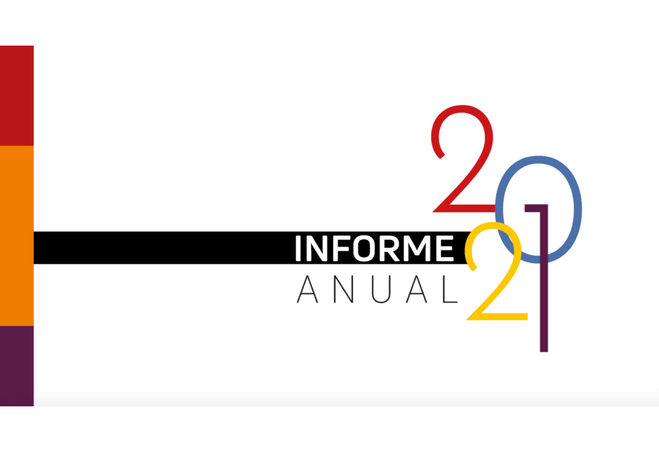 Portada de un informe anual con diseño de números grandes y colores rojo, azul, amarillo y púrpura.